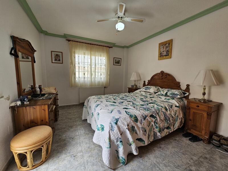 4 Cuarto Villa en venta