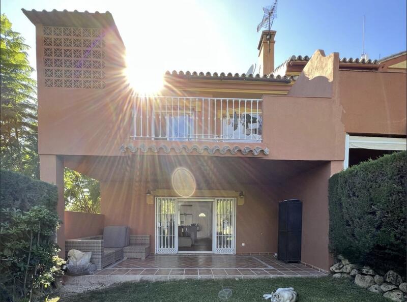 Villa for sale in Marbella, Málaga