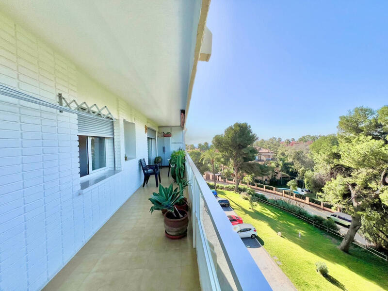 Apartment for sale in Las Chapas, Málaga