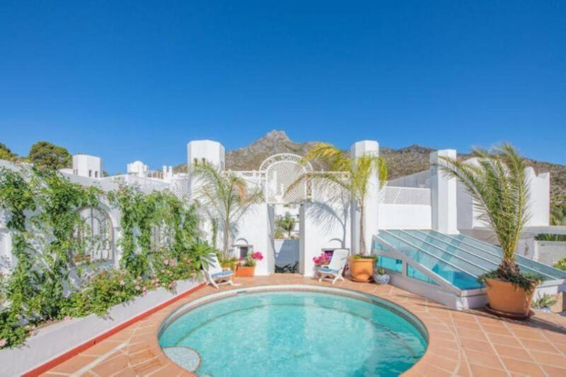 Villa zu verkaufen in Marbella, Málaga