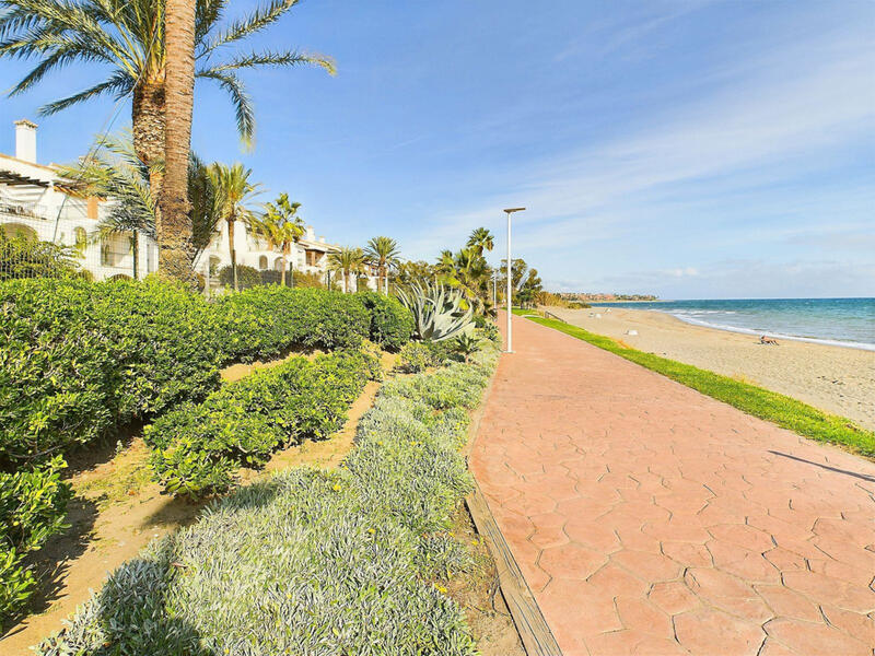 Apartment for sale in Estepona, Málaga