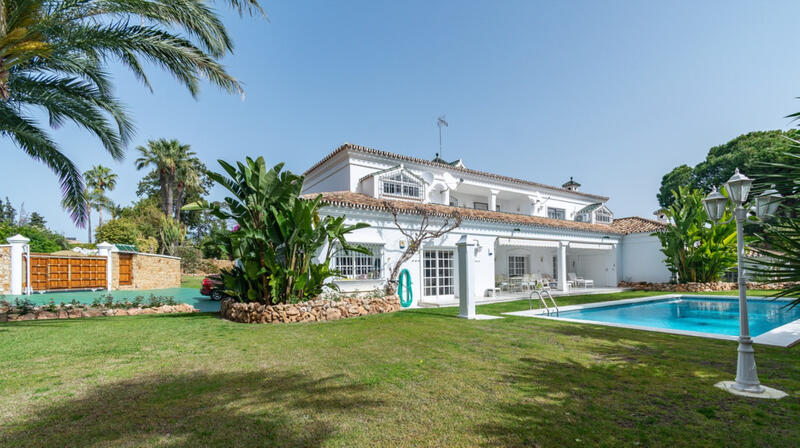 5 bedroom Villa for sale