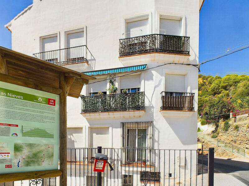 квартира продается в Ojen, Málaga