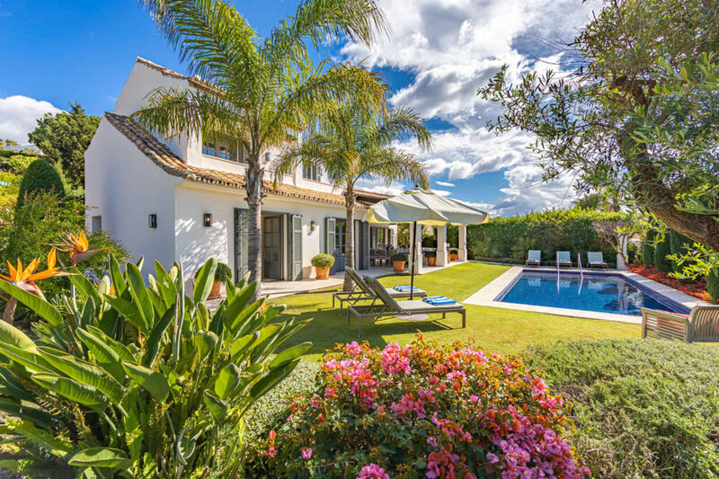 Villa à vendre dans El Paraiso, Málaga