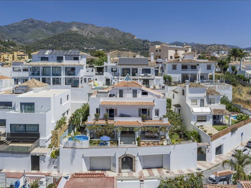 Villa til salg i Marbella, Málaga