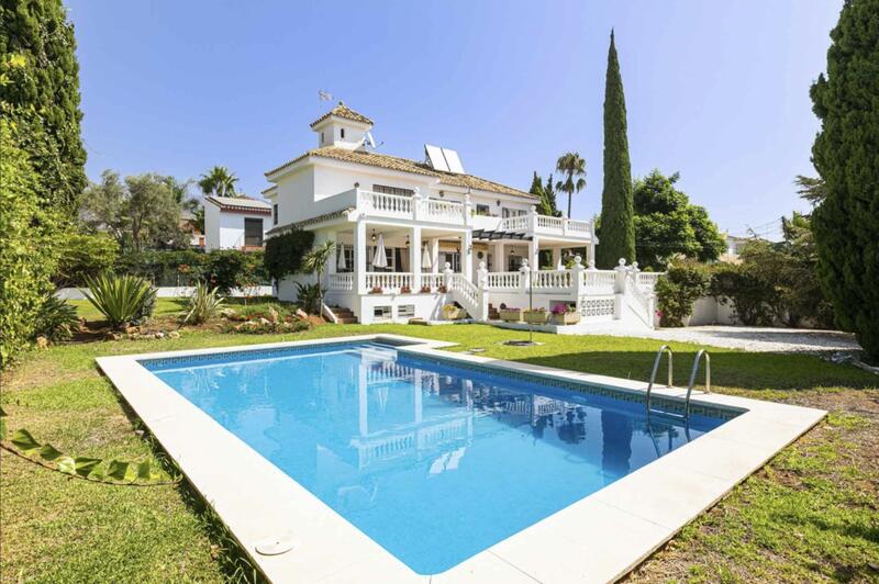 Villa zu verkaufen in Marbella, Málaga