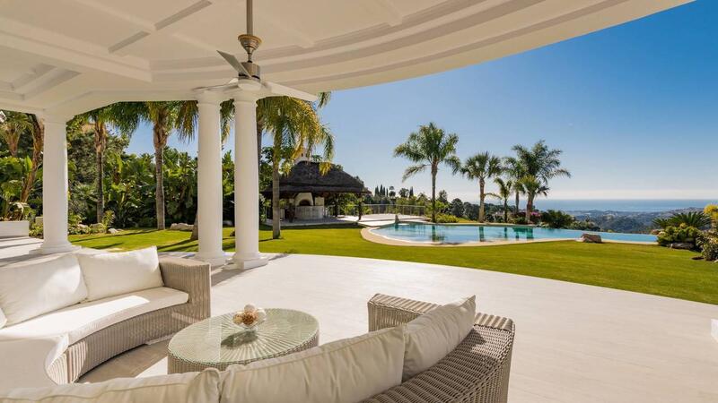 Villa for sale in Marbella, Málaga