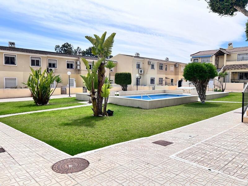 Appartement à vendre dans Villamartin, Alicante