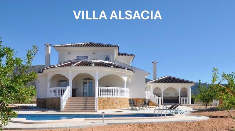 Villa à vendre dans Pinoso, Alicante