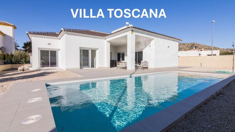 Villa en venta en Pinoso, Alicante