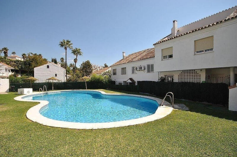 Townhouse for sale in Marbella, Málaga