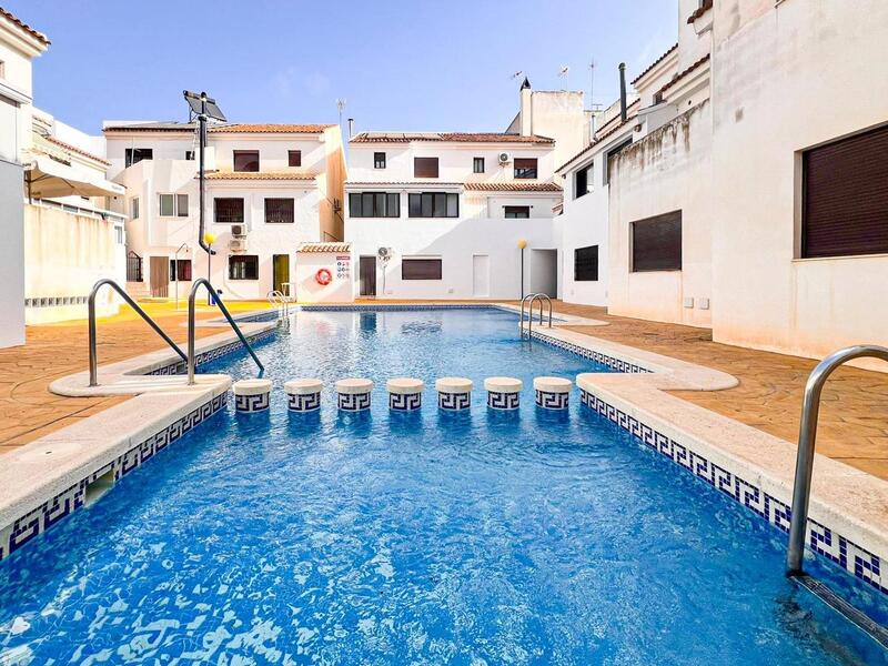 Apartamento en venta en San Miguel de Salinas, Alicante