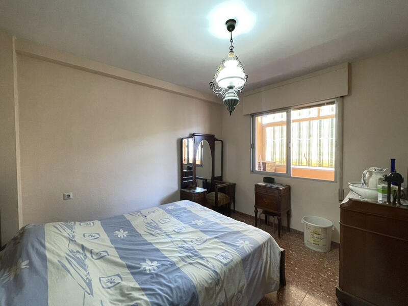 3 bedroom Apartment for sale