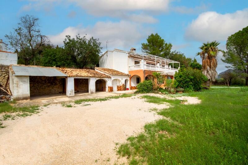 Villa zu verkaufen in Parcent, Alicante