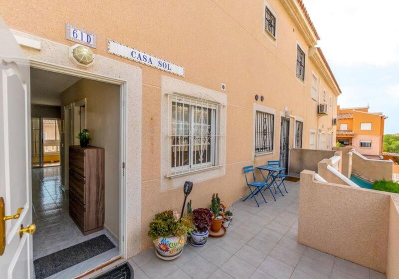 квартира продается в Torrevieja, Alicante