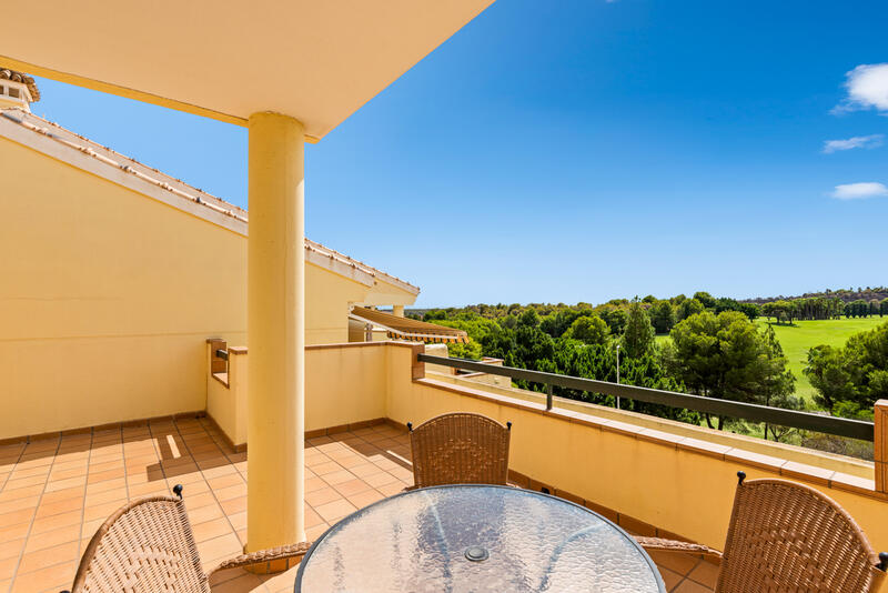 Apartment for sale in Campoamor, Alicante