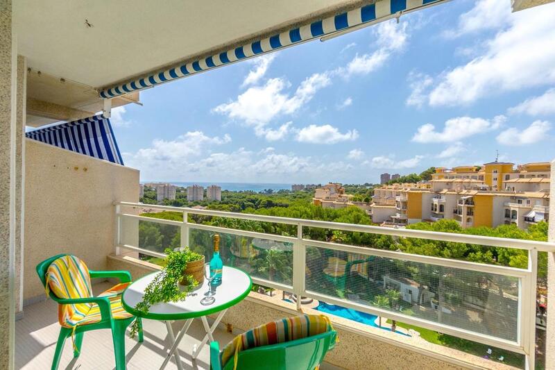 Appartement Te koop in Campoamor, Alicante