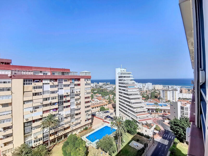 Apartamento en venta en Benalmadena Costa, Málaga