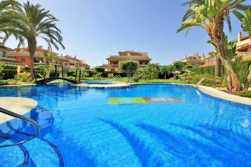 Townhouse for sale in Playa Flamenca, Alicante