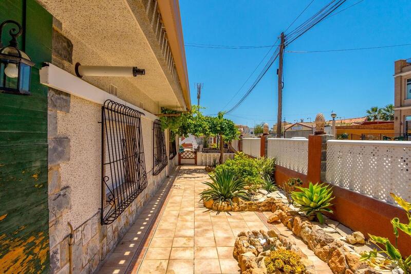 5 Cuarto Villa en venta