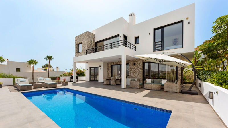 4 bedroom Villa for sale