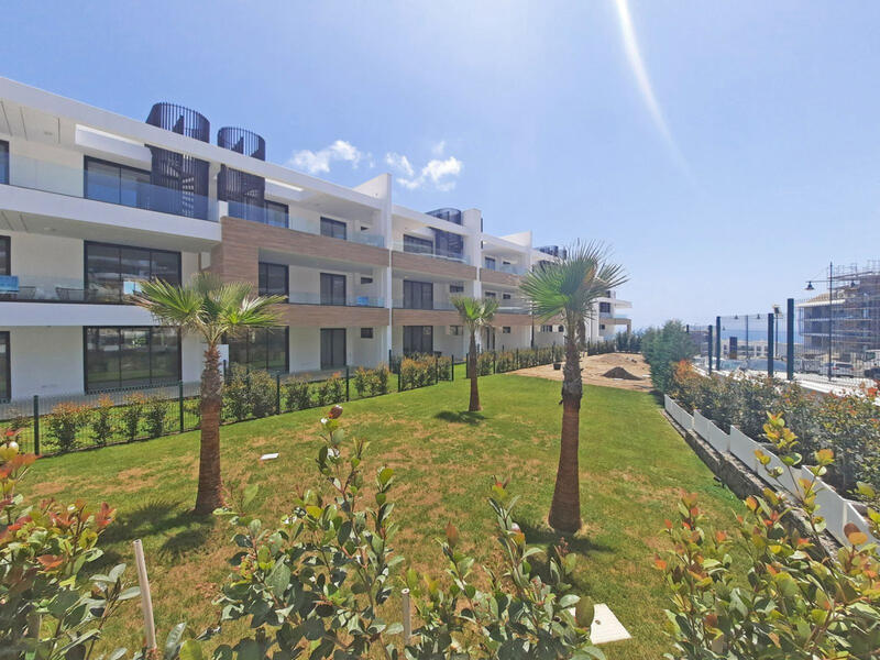 Apartamento en venta en Fuengirola, Málaga