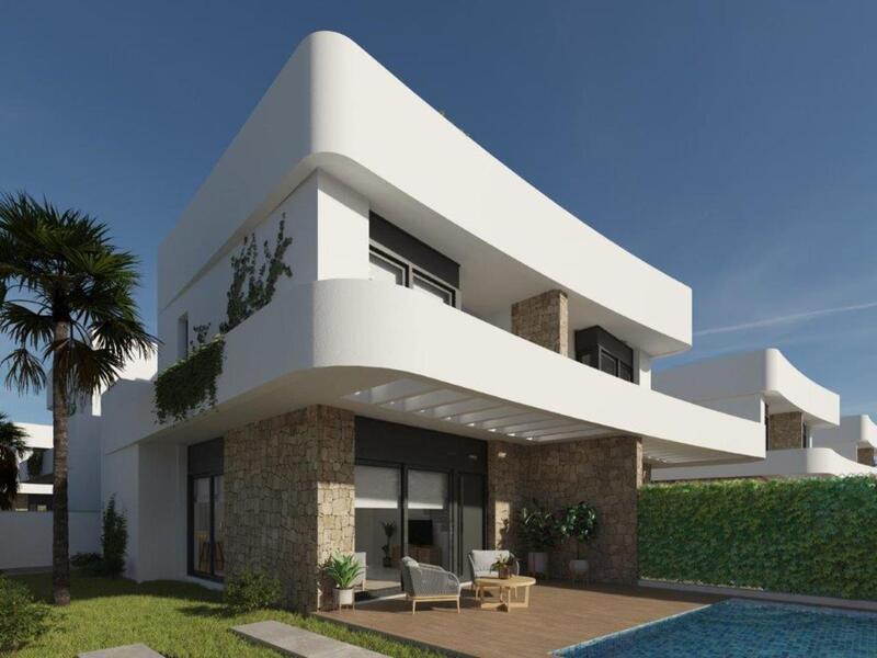 Villa til salg i Los Montesinos, Alicante