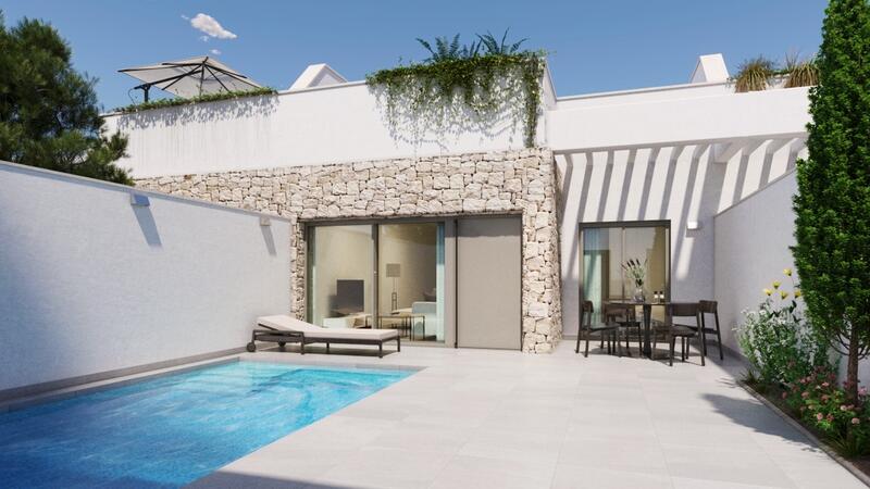 Villa for sale in Pilar de la Horadada, Alicante