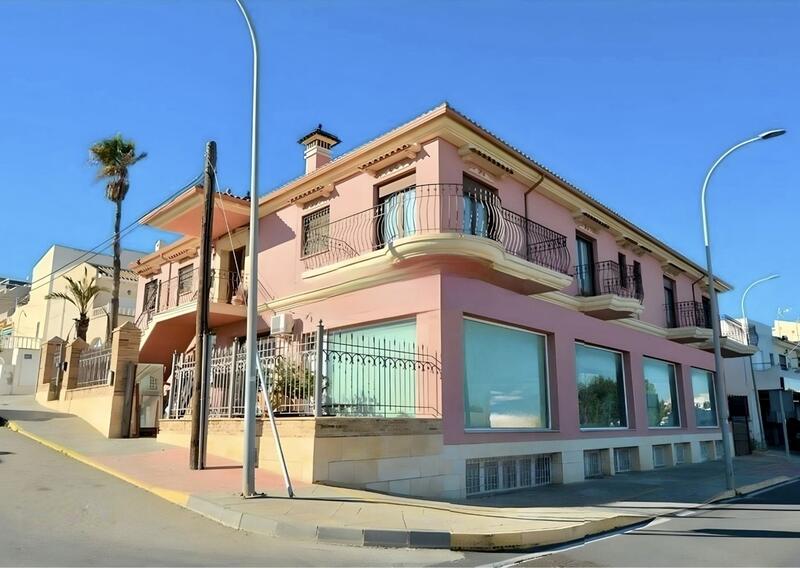 вилла продается в San Miguel de Salinas, Alicante