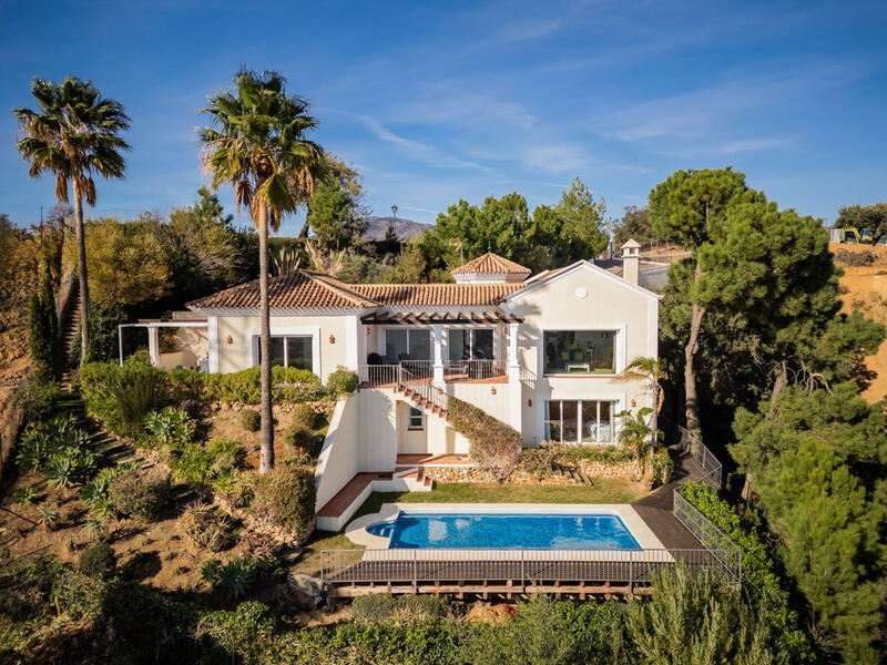 Villa til salgs i Benahavis, Málaga