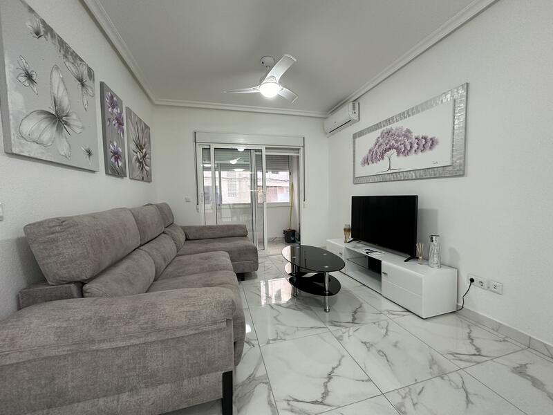 Apartment for sale in Torrevieja, Alicante