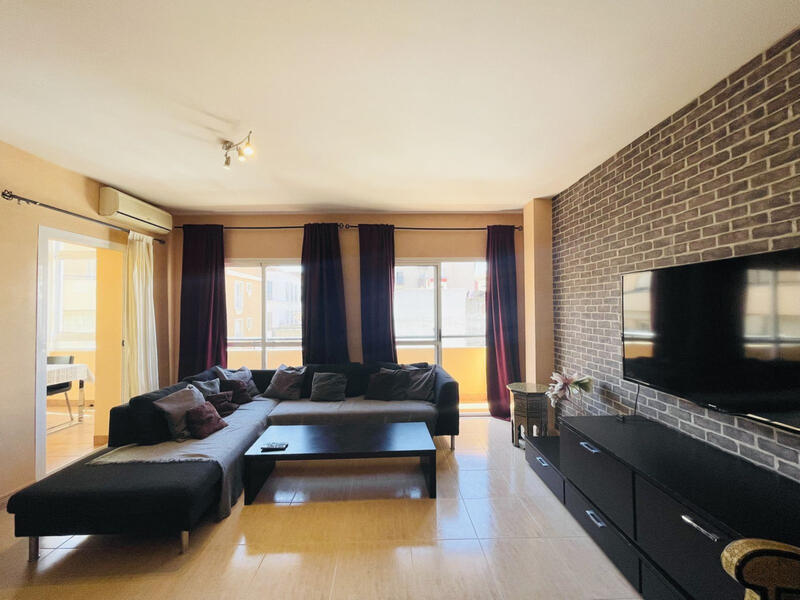 3 bedroom Apartment for sale