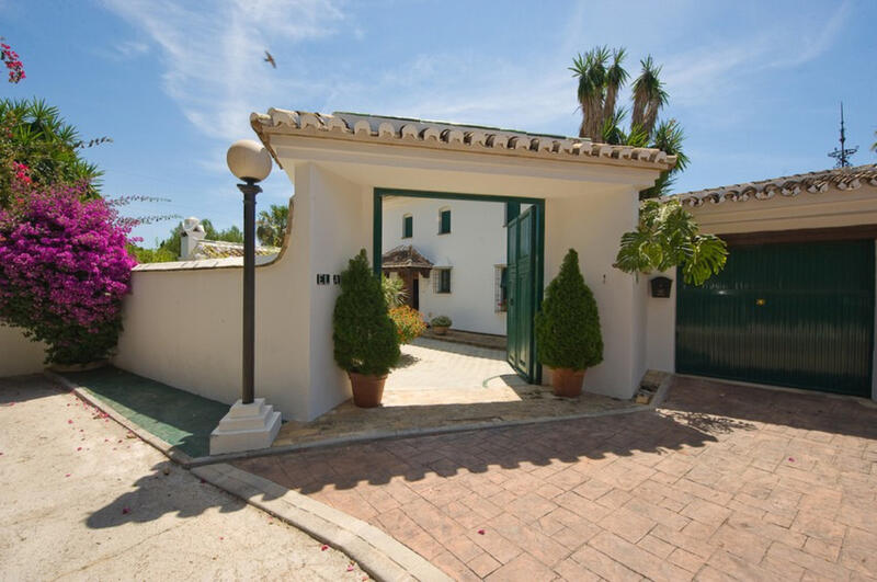 Villa til salgs i Benalmadena Costa, Málaga