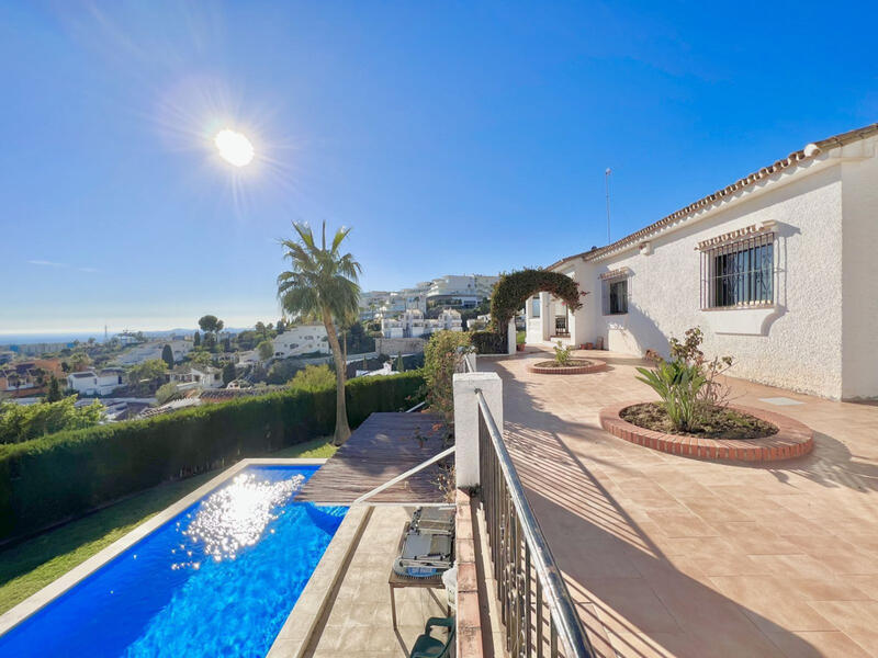 Villa à vendre dans Benalmadena, Málaga