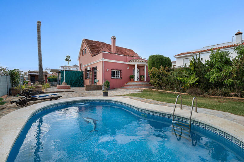 Villa à vendre dans San Luis de Sabinillas, Málaga