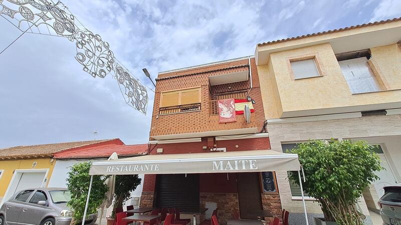 Townhouse for sale in Benijófar, Alicante