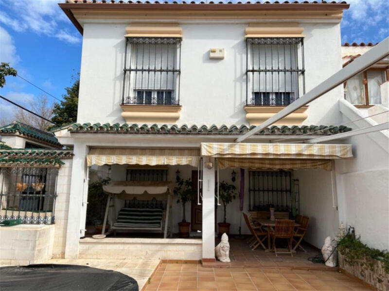 4 Cuarto Villa en venta