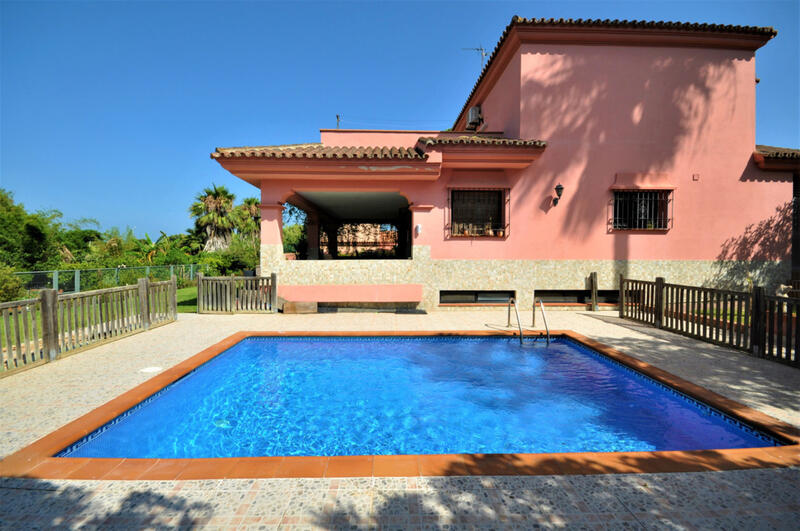 4 bedroom Villa for sale