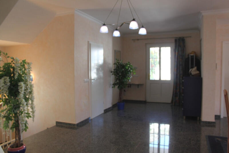 4 Cuarto Villa en venta