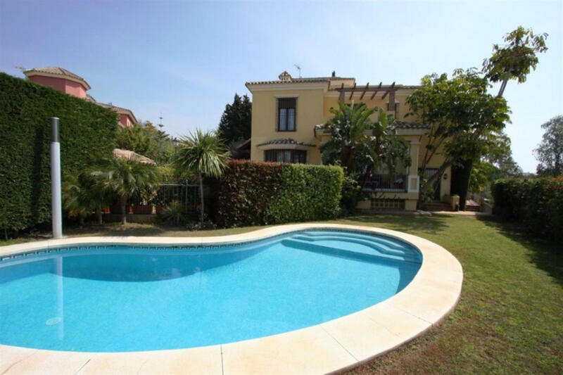 Villa à vendre dans El Rosario, Málaga