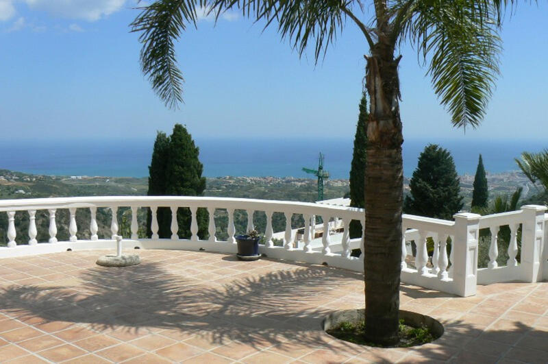 Villa til salgs i Mijas, Málaga