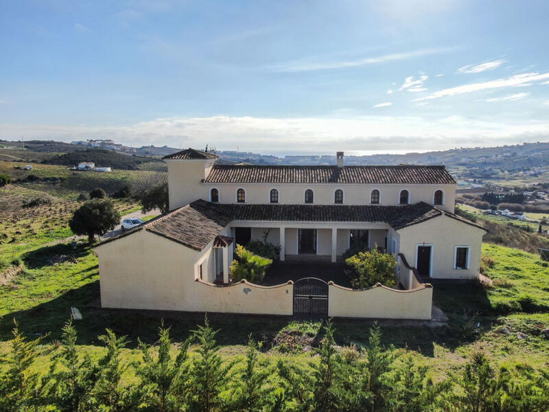 Villa zu verkaufen in Casares, Málaga