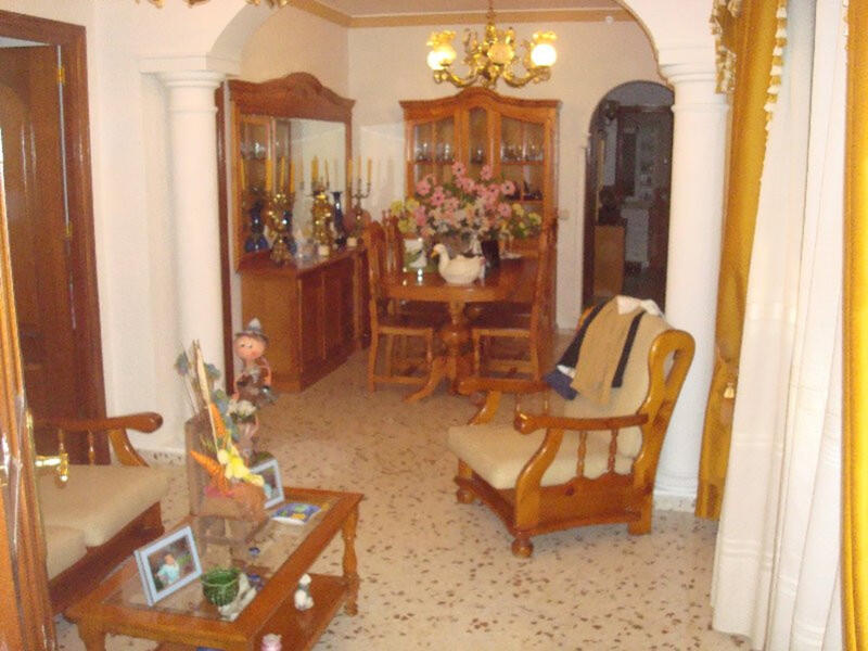 13 bedroom Villa for sale