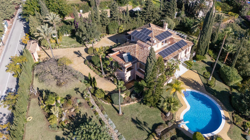 Villa zu verkaufen in Marbella, Málaga