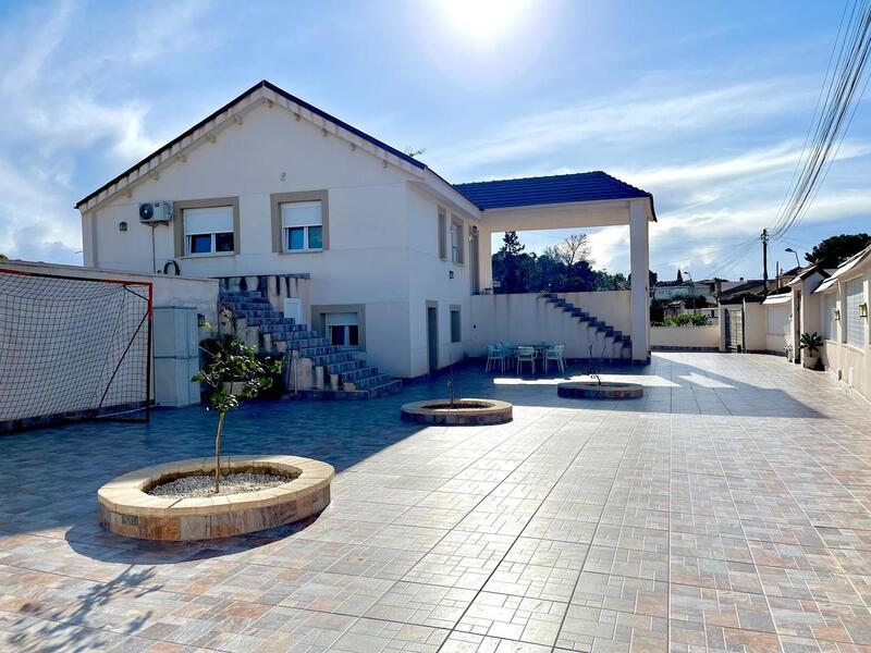 3 bedroom Villa for sale