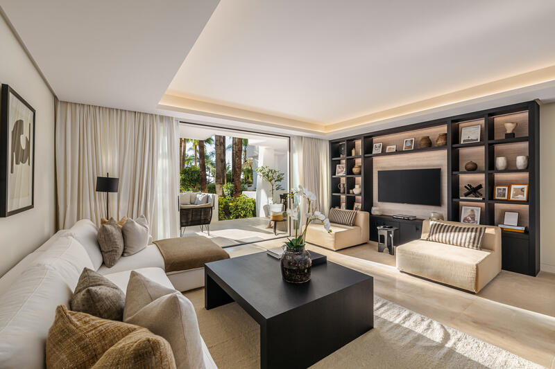 Apartment for sale in Marbella, Málaga