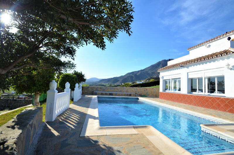 Villa en venta en Estepona, Málaga