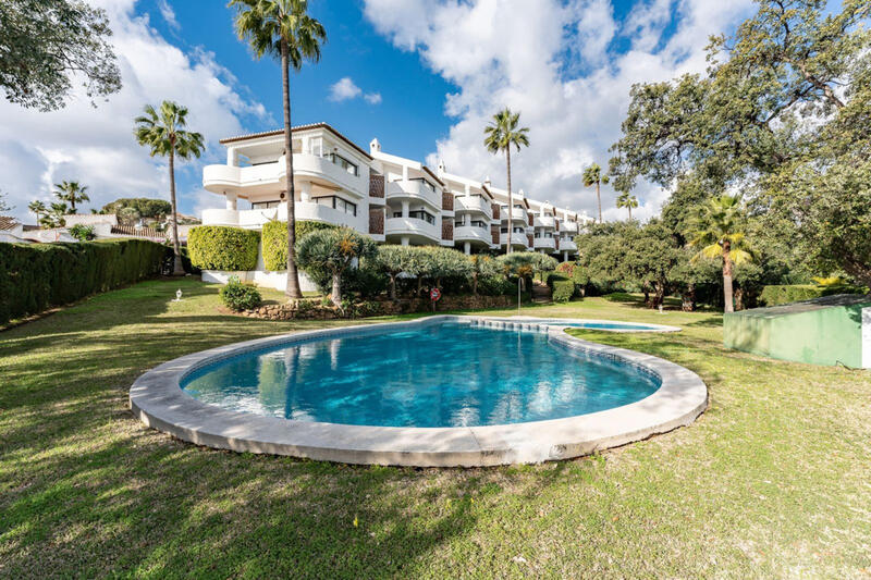 Apartment for sale in Calahonda, Málaga