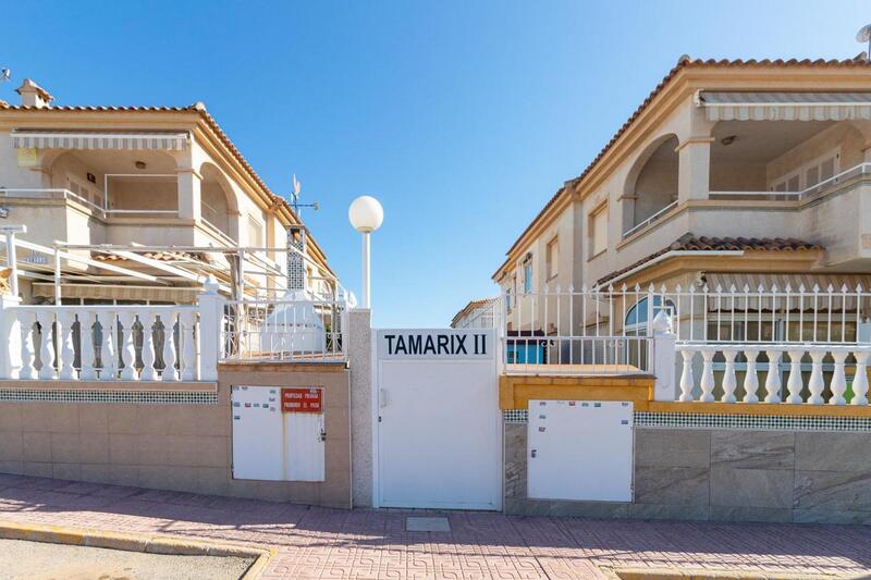 2 Cuarto Villa en venta