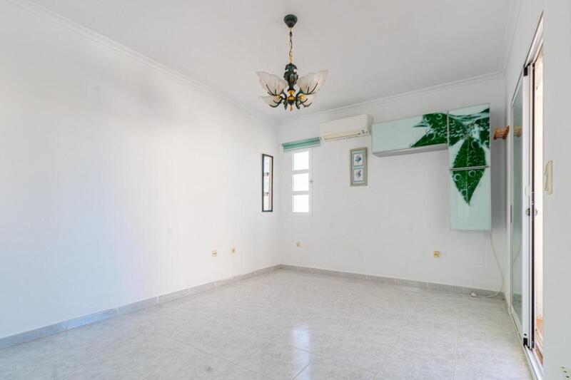 2 Cuarto Villa en venta